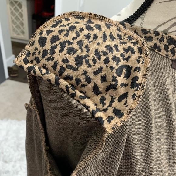Leopard Ruffled Button Up Cardigan - Picture 7 of 9
